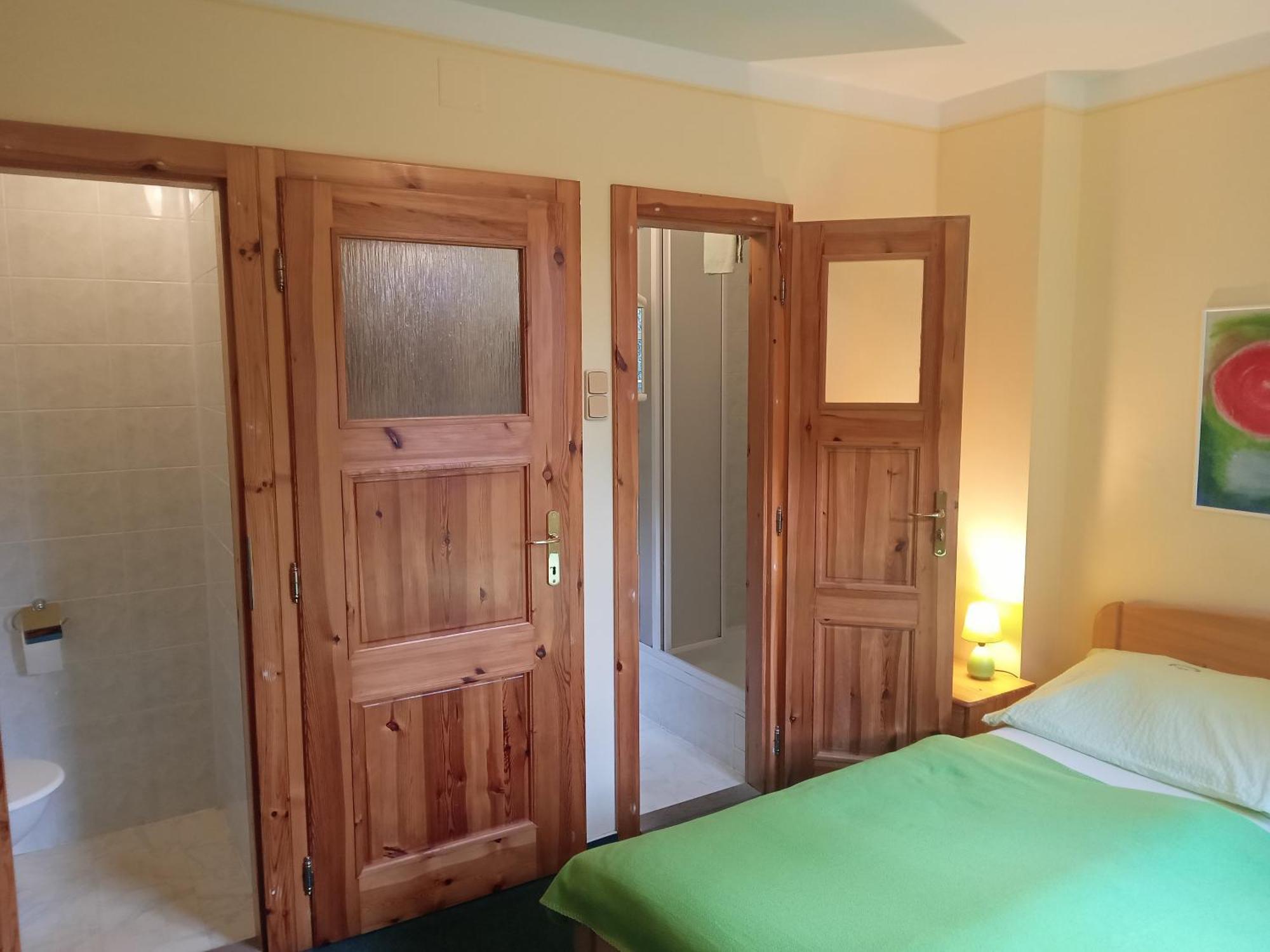 Hotel U Zeleneho Stromu - Zum Gruenen Baum Hřensko Kültér fotó